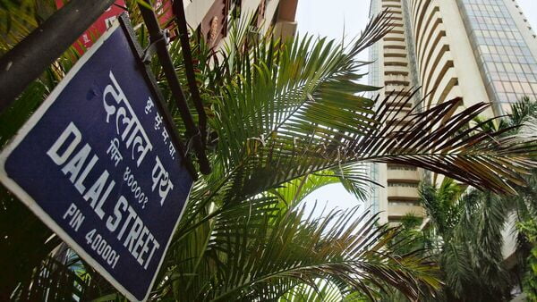 Stock Market Holiday: NSE and BSE Closed for Trading on Guru Nanak Jayanti
